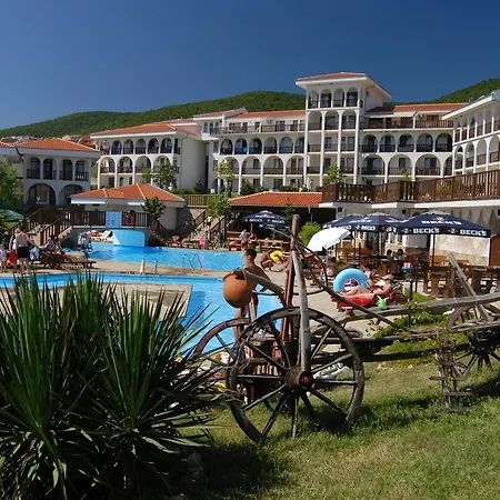דירה Private Apartament In Bells / частен апартамент в комплекс камбани