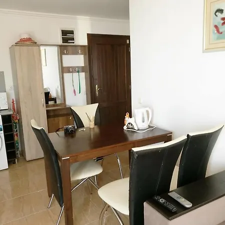Private Apartament In Bells / частен апартамент в комплекс камбани דירה